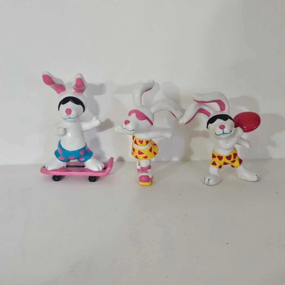 Vintage 1989 Beachbunnies Applause PVC Figures Set of 3 Skateboard Roller Skates